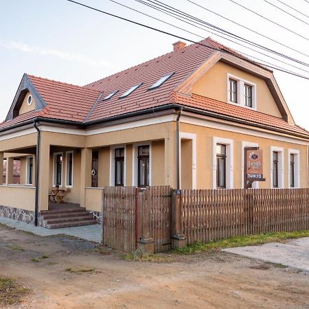 Pensiune Agroturistica Horvath-Kert Borzont ภายนอก รูปภาพ
